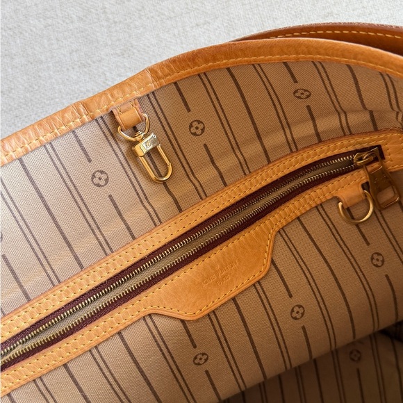 Louis Vuitton Delightful MM - Picture 9 of 13